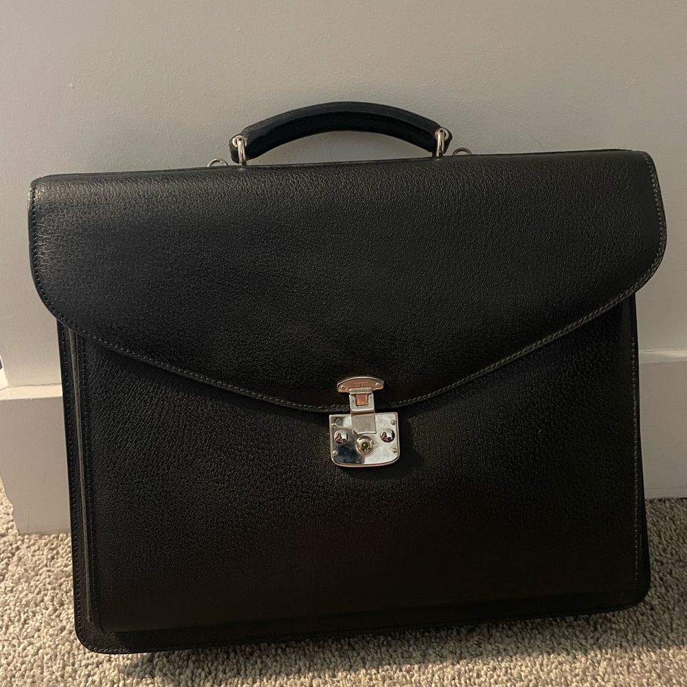 New black leather Gucci briefcase with silver hardware